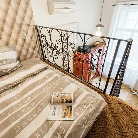 Maison Orange & Maison Rose Budapešť